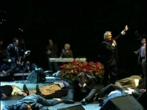 Benny Hinn – Dozens Collapsed Under God’s Power (1)