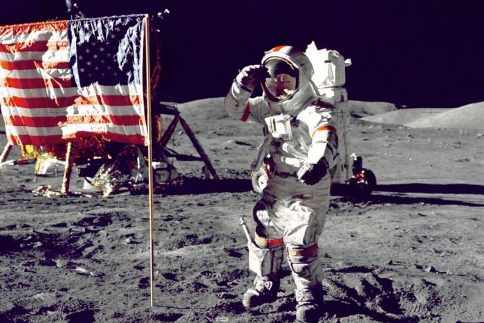 Sau Khi Đáp Xuống Mặt Trăng, Buzz Aldrin Đã Thực Hiện Lễ Tiệc Thánh. Đây Là Lý Do Tại Sao